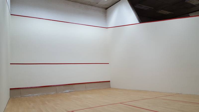 Location terrain de squash au nord de Montpellier